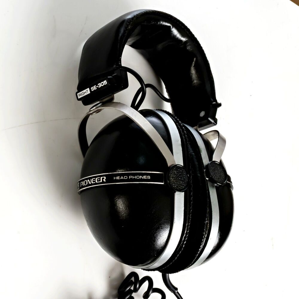 VINTAGE Pioneer SE-305 Stereo Headphones Good Tested Working 1970s "Coconuts"